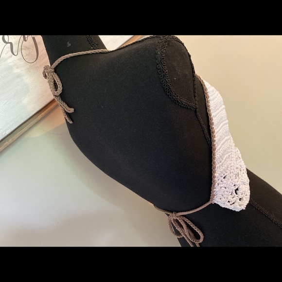 Crochet Top - Picture 2 of 3